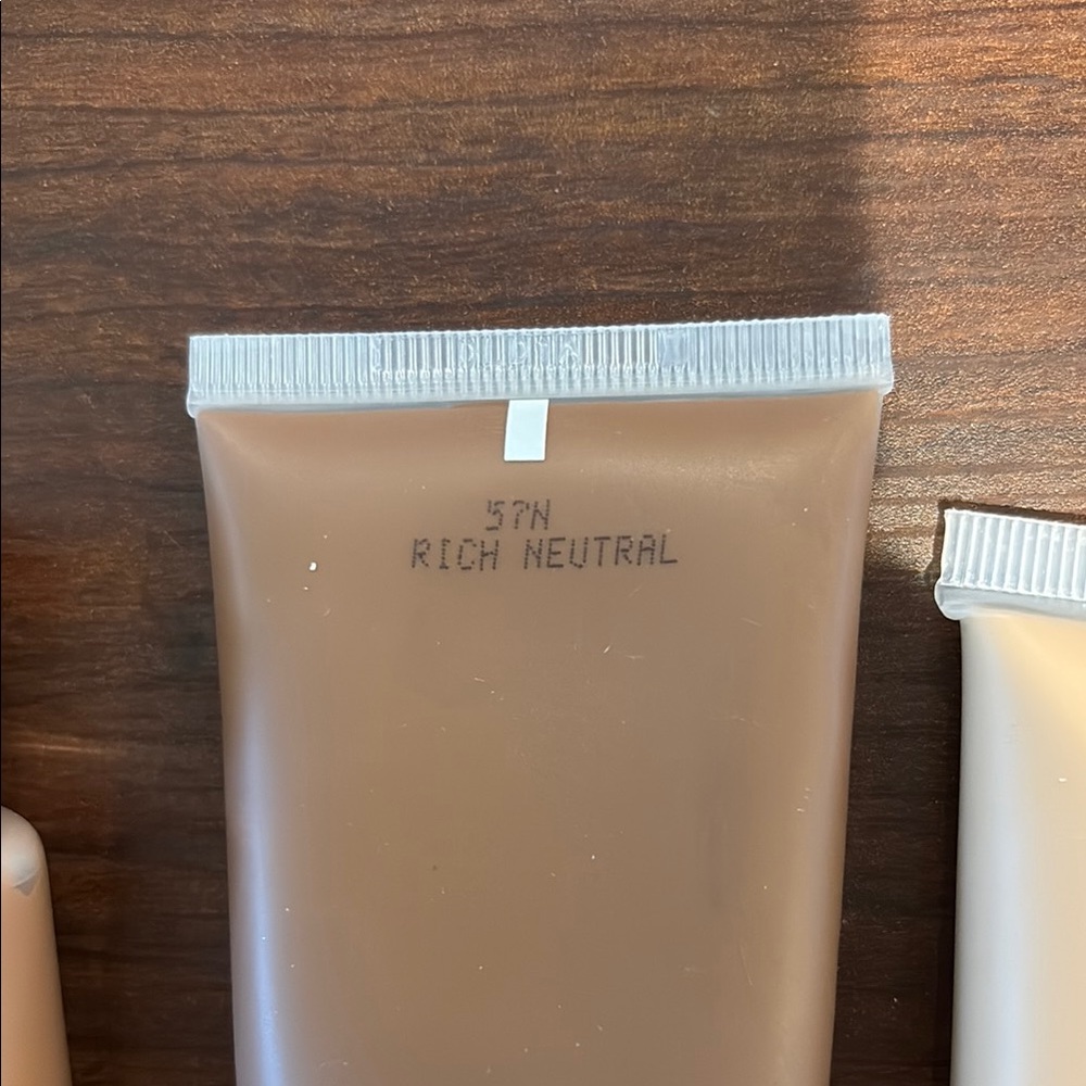Tarte Amazonian Clay Foundation - Picture 3 of 5